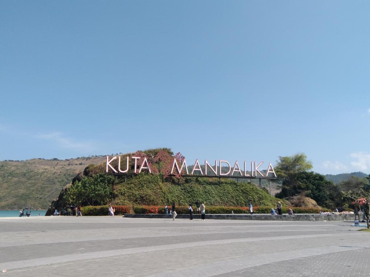 Nadil Homestay Kuta  Exterior photo
